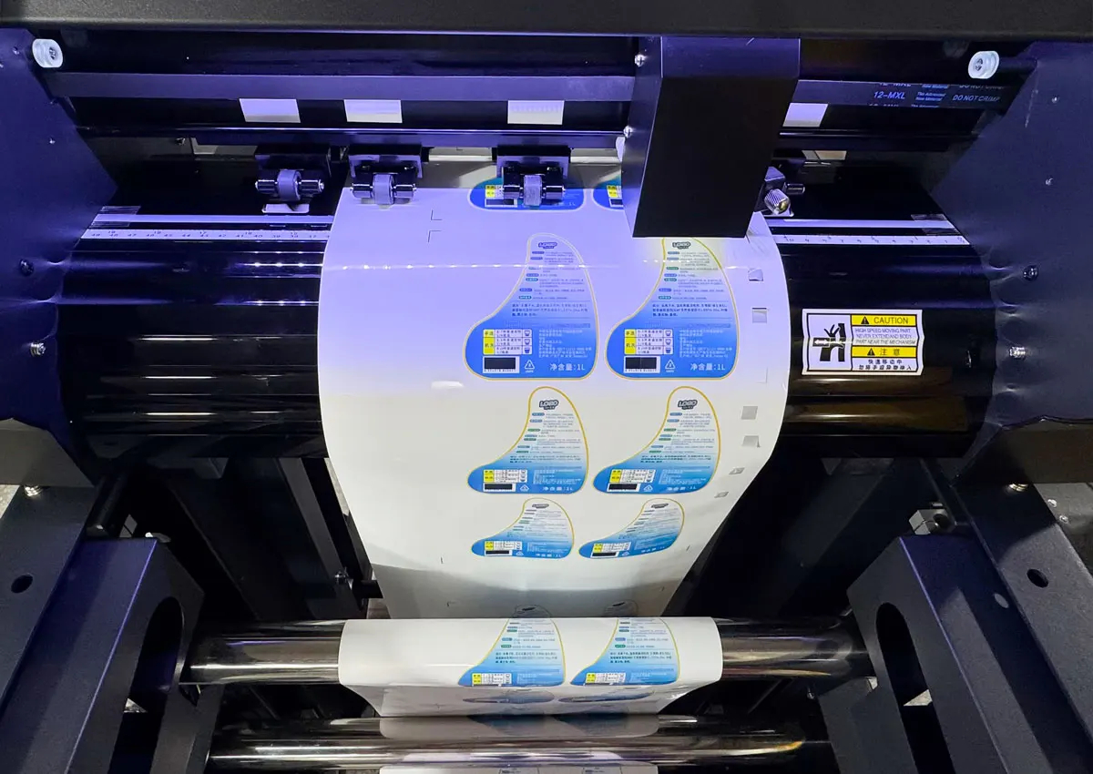 JDJ 330 Roll to Roll Cutting Plotter | Sticker & Label Cutter thumbnail 4