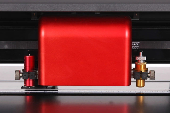 Cutting Plotter D48 Dual Head | Creasing & Cutting thumbnail 4